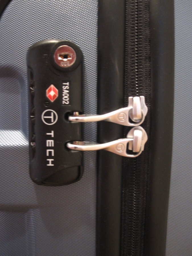 Tumi T-Tech TSA lock